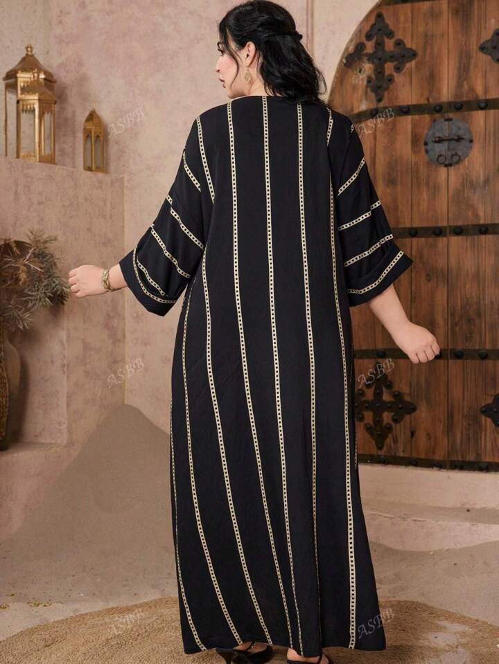Elegant Embroidered Patterned Arabic Style Women's Dress With V-Neck